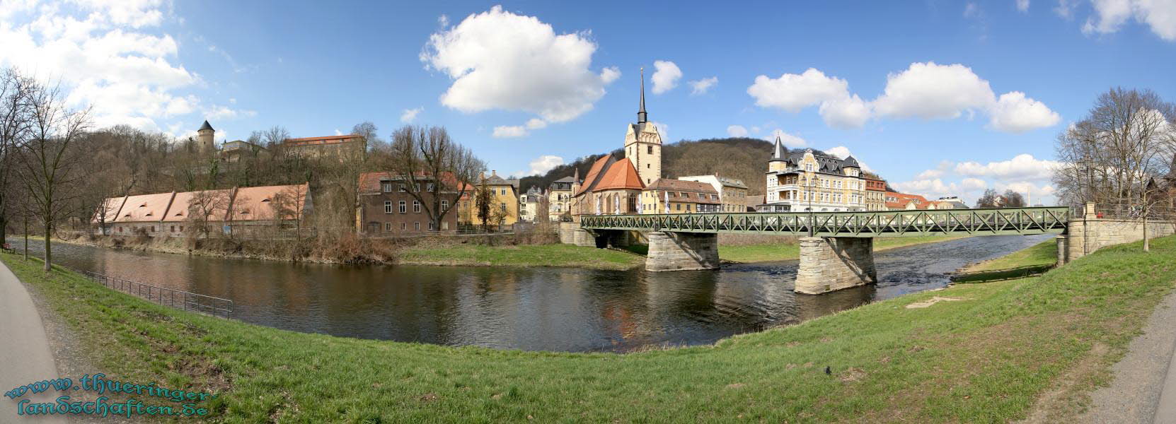 Untermhäuser Brücke mit Marienkirche und Blick zum Schloß Osterstein