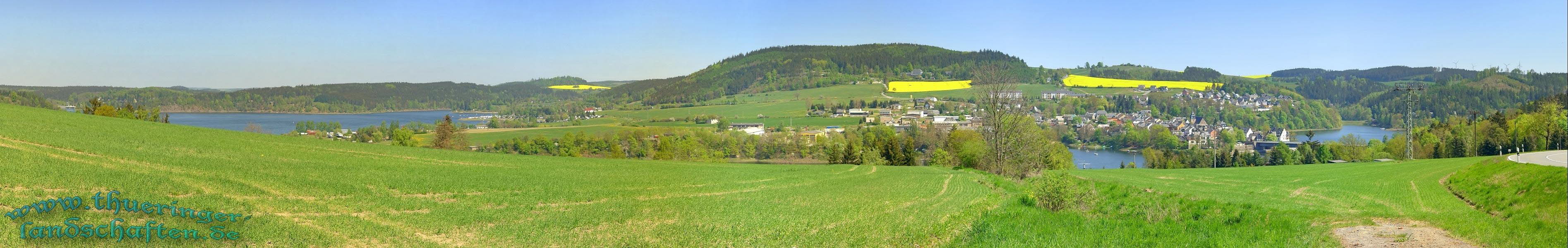 Blick von Pritzsch auf Saalburg und die Bleilochtalsperre