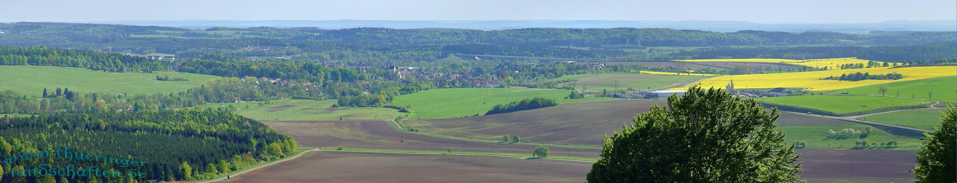 Weitsicht bei Hirschendorf (Blick auf Eisfeld)
